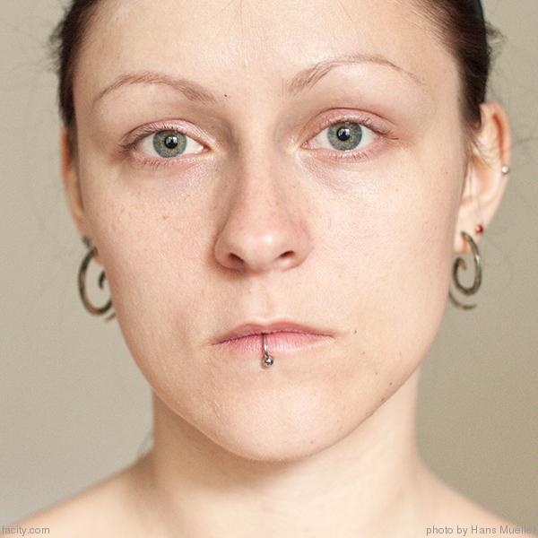 facity.com face - Janine